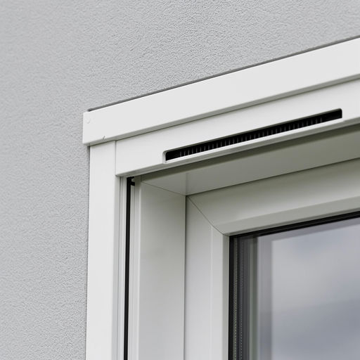 close-up van ventilatierooster in kunststof raamkozijn, Marienberg